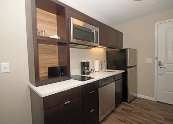 TownePlace Suites by Marriott Charleston-North Charleston hotel thumbnail 7
