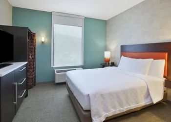 Home2 Suites by Hilton Holland hotel thumbnail 7