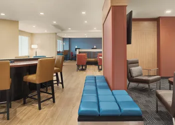 TownePlace Suites by Marriott Dubuque Downtown hotel thumbnail 3