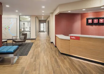 TownePlace Suites by Marriott Dubuque Downtown hotel thumbnail 4