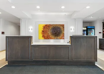 Best Western Plus New Richmond Inn & Suites hotel thumbnail 4