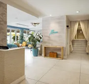 Hotel Continental Miami Beach, Tapestry Collection by Hilton hotel detail image 4
