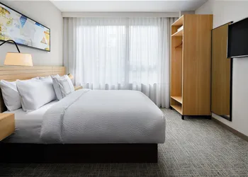 TownePlace Suites by Marriott New York Manhattan hotel thumbnail 5