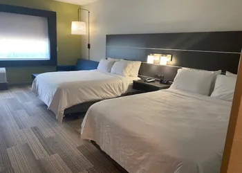 Holiday Inn Express & Suites Warrensburg North by IHG hotel thumbnail 8