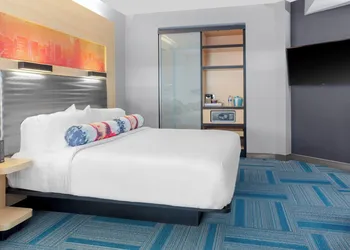 Aloft El Paso Downtown hotel thumbnail 7