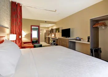 Home2 Suites by Hilton at the Galleria hotel thumbnail 7