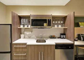 Home2 Suites by Hilton at the Galleria hotel thumbnail 8