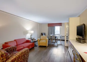 Quality Inn Frontier at U.S. Hwy 30 hotel thumbnail 3