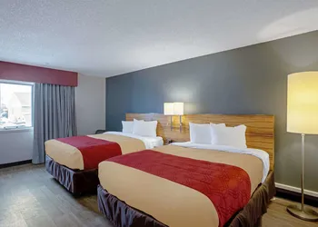 Quality Inn Frontier at U.S. Hwy 30 hotel thumbnail 4