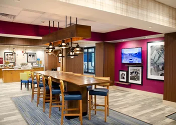 Hampton Inn Lebanon hotel thumbnail 3