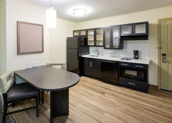 Candlewood Suites Rochester Mayo Clinic Area by IHG hotel thumbnail 2