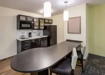 Candlewood Suites Rochester Mayo Clinic Area by IHG hotel thumbnail 5