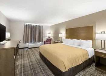 Quality Inn & Suites Carlsbad Caverns Area hotel thumbnail 5