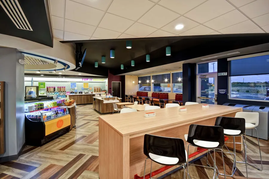Tru by Hilton Fort Wayne, IN hotel detail image 6