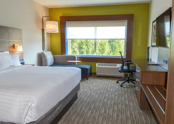 Holiday Inn Express & Suites Raleigh Airport - Brier Creek by IHG hotel thumbnail 2