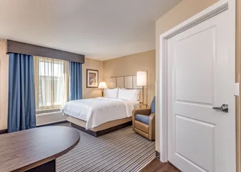 Candlewood Suites Eau Claire I-94 by IHG hotel thumbnail 7