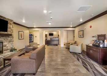 Cobblestone Hotel & Suites - Victor hotel thumbnail 2