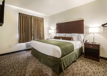 Cobblestone Hotel & Suites - Victor hotel thumbnail 8