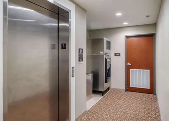 Sleep Inn & Suites Houston West Chase - Little Saigon hotel thumbnail 4