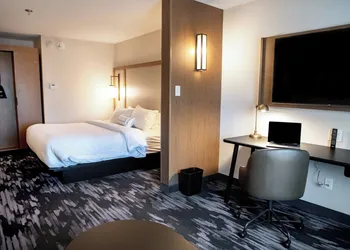Fairfield Inn & Suites by Marriott Richmond Airport hotel thumbnail 5