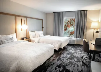 Fairfield Inn & Suites by Marriott Richmond Airport hotel thumbnail 7