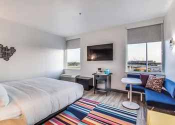 Aloft by Marriott Dallas Arlington Entertainment District hotel thumbnail 7