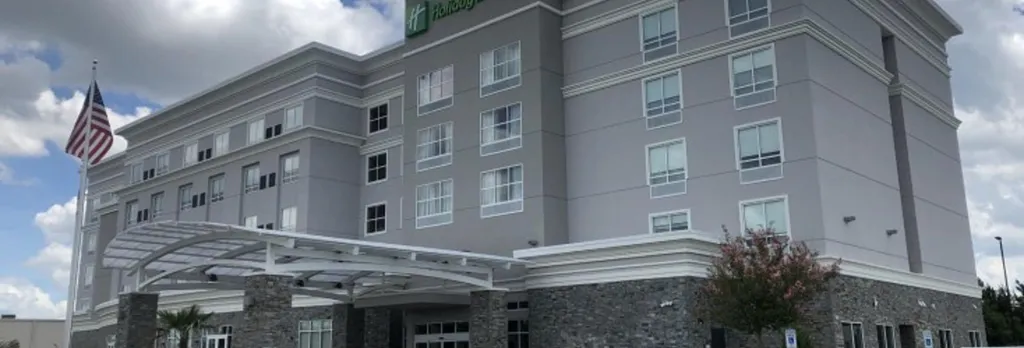 Hotel photo 1 of 39