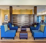 Comfort Suites Burlington near I-5 hotel detail image 4
