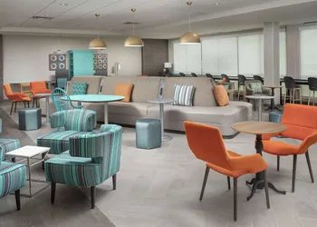 Home2 Suites by Hilton Longmont hotel thumbnail 2