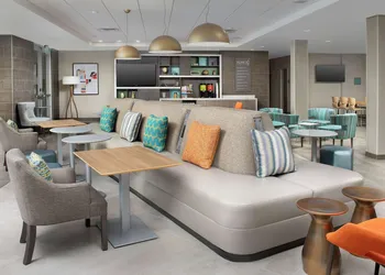 Home2 Suites by Hilton Longmont hotel thumbnail 3