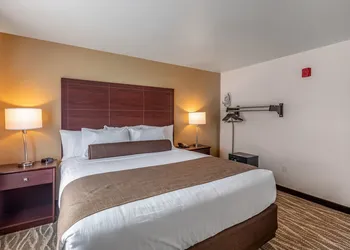 Cobblestone Inn & Suites - Fairfield Bay hotel thumbnail 7