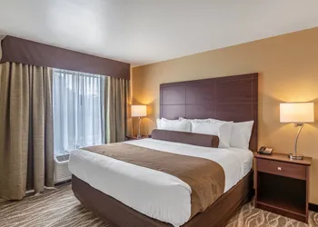 Cobblestone Inn & Suites - Fairfield Bay hotel thumbnail 8