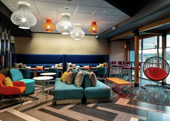 Tru By Hilton Staunton hotel thumbnail 2