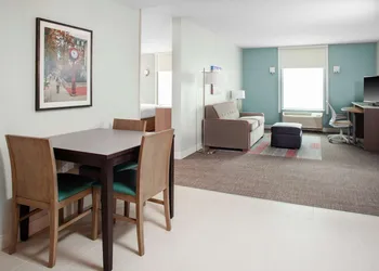 Home2 Suites by Hilton Bloomington hotel thumbnail 7