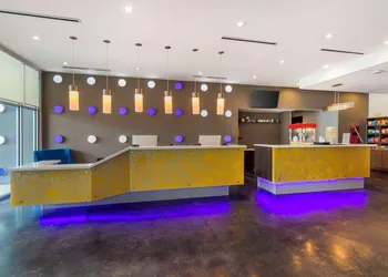 GLō Best Western Dallas South DeSoto hotel thumbnail 4