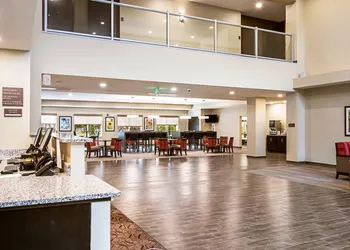 Comfort Suites Wooster near University Campus hotel thumbnail 6