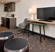 Holiday Inn & Suites Orlando I-Drive Theme Parks by IHG hotel detail image 4