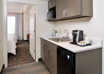 Holiday Inn & Suites Orlando I-Drive Theme Parks by IHG hotel thumbnail 5