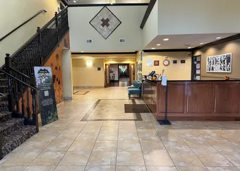 MainStay Suites Madison - Monona hotel thumbnail 3