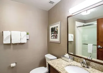 MainStay Suites Madison - Monona hotel thumbnail 7
