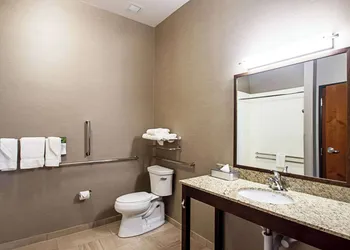 MainStay Suites Madison - Monona hotel thumbnail 8