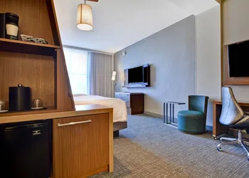 Courtyard by Marriott Jackson Madison hotel thumbnail 7