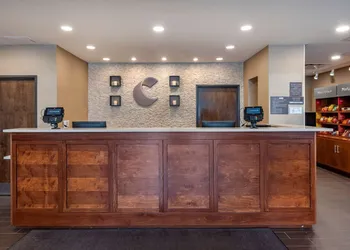 Comfort Suites Columbus Airport hotel thumbnail 3