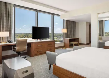Hilton Rochester Mayo Clinic Area hotel thumbnail 7