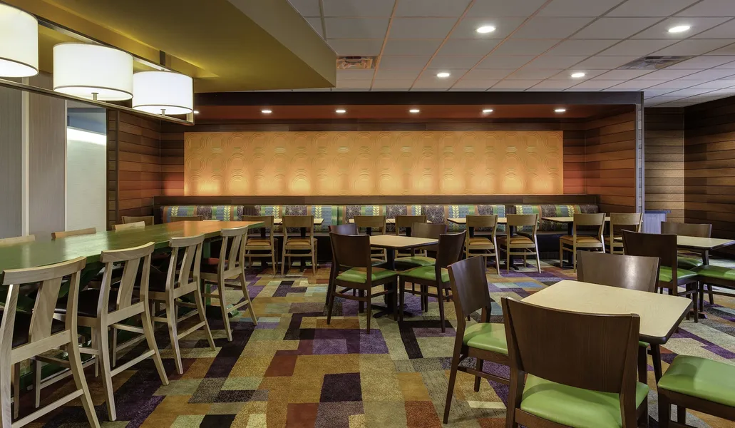 Fairfield Inn & Suites by Marriott Buffalo Amherst/University hotel detail image 2
