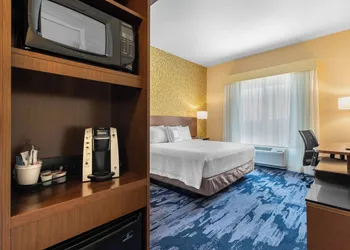 Fairfield Inn & Suites by Marriott Mebane hotel thumbnail 6