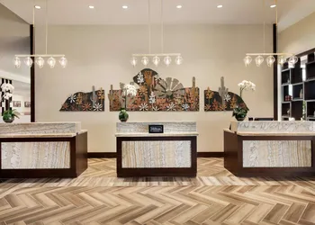 Embassy Suites by Hilton San Antonio Landmark hotel thumbnail 7