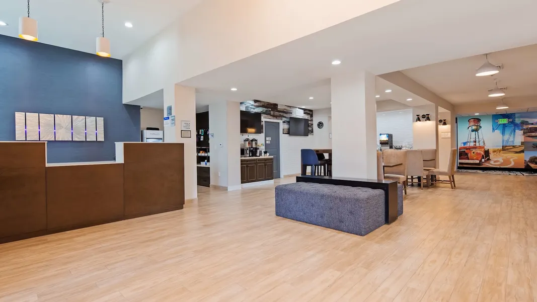 Best Western Plus New Barstow Inn & Suites hotel detail image 2