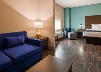Best Western Plus New Barstow Inn & Suites hotel thumbnail 5