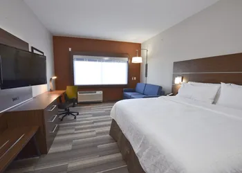 Holiday Inn Express & Suites - Orlando - Southeast by IHG hotel thumbnail 5